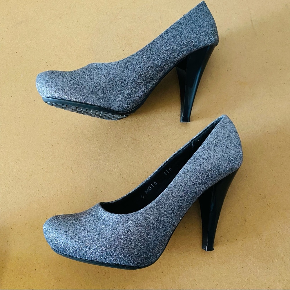 Gabriella Rocha Glittery Heels pumps size 6 VGUC Msrp $60 worn once - Picture 8 of 11
